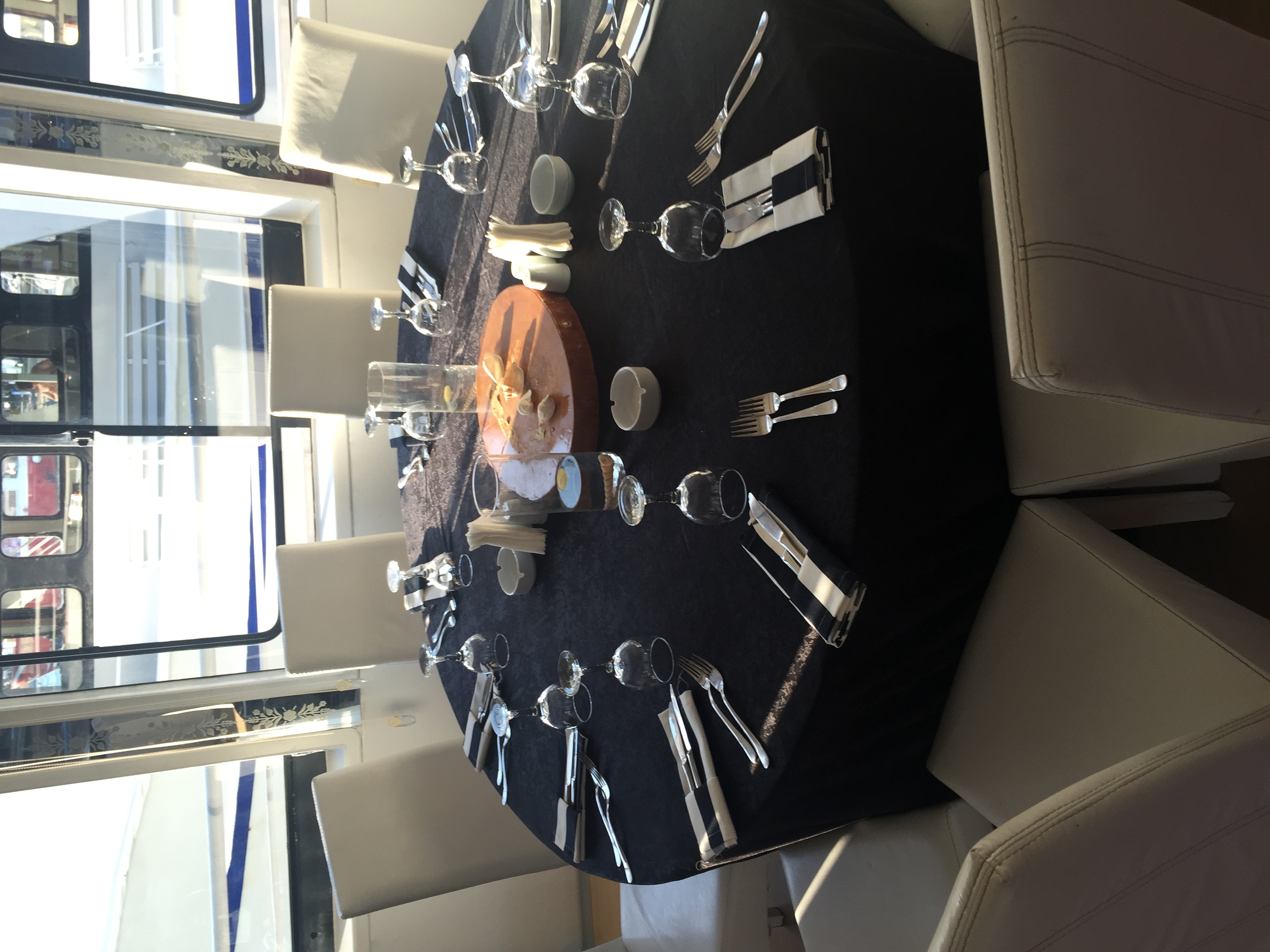 Bistro Masa Kiralama